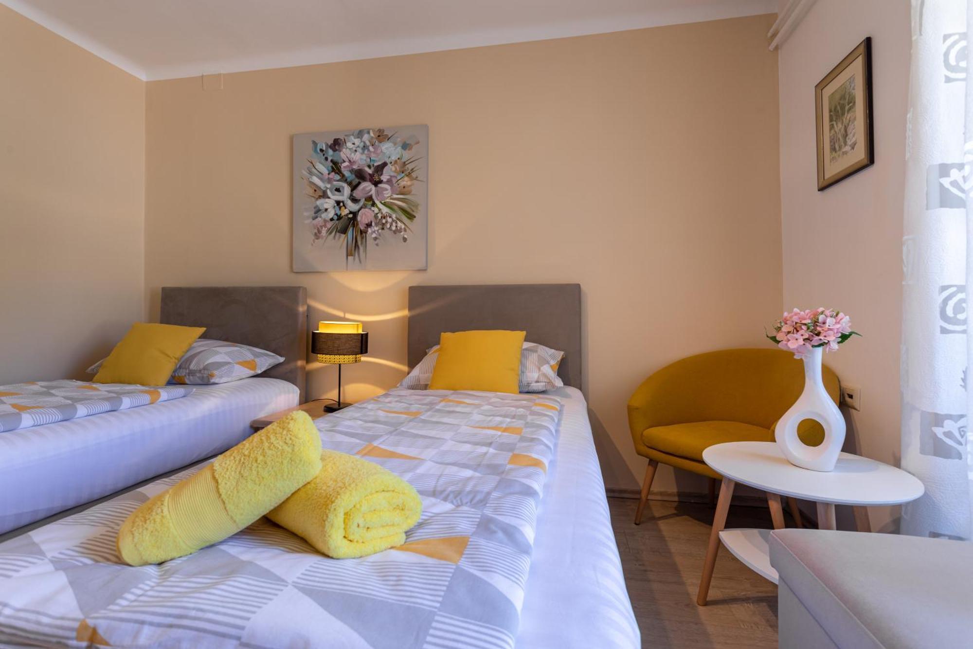 Apartment Marangunija Malinska Eksteriør billede